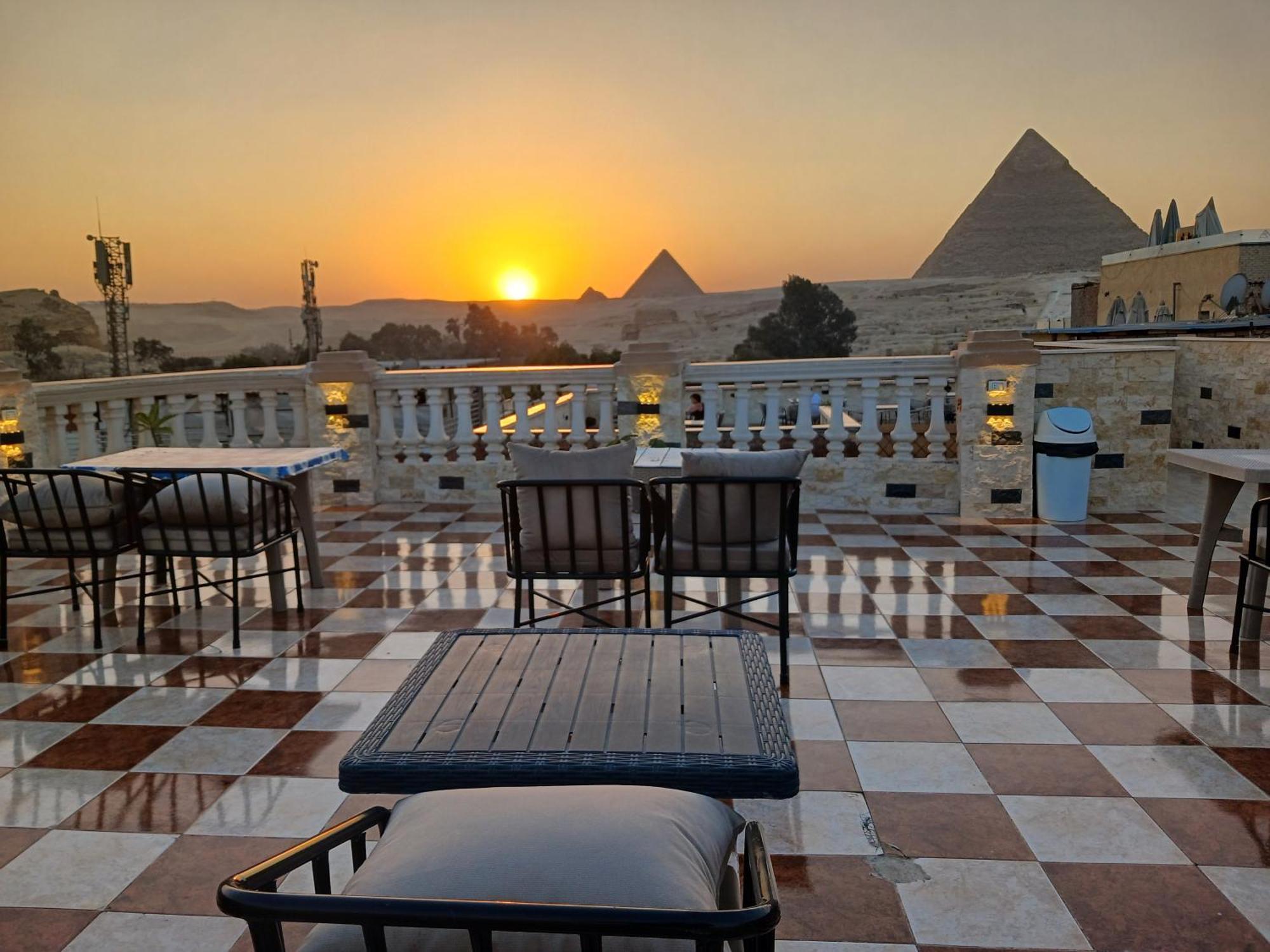 Royal Pyramids Inn Kafrat al Jabal Luaran gambar