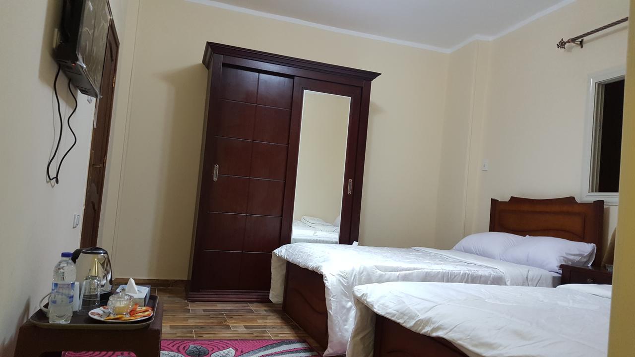 Royal Pyramids Inn Kafrat al Jabal Luaran gambar